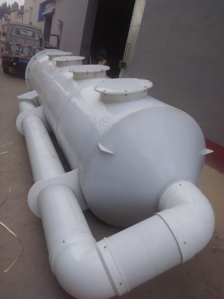 造紙廠廢氣惡臭處理采用什么方案，噴淋塔+UV光解氧化設(shè)備配套處理的一套方案。